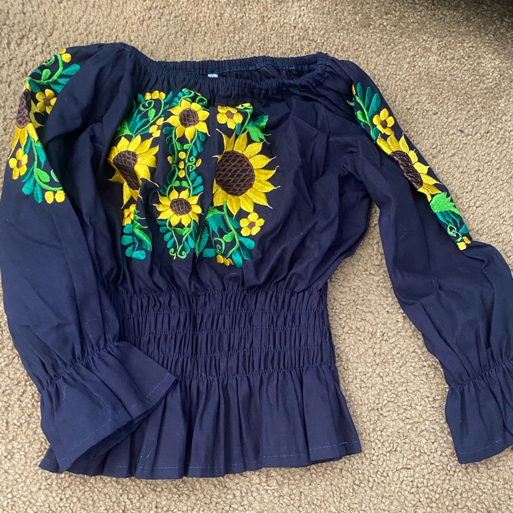 Flower embroidered top